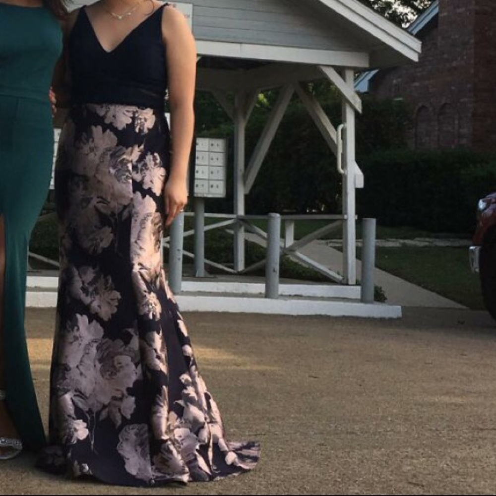 Mermaid Style Gown - Picture 2 of 2